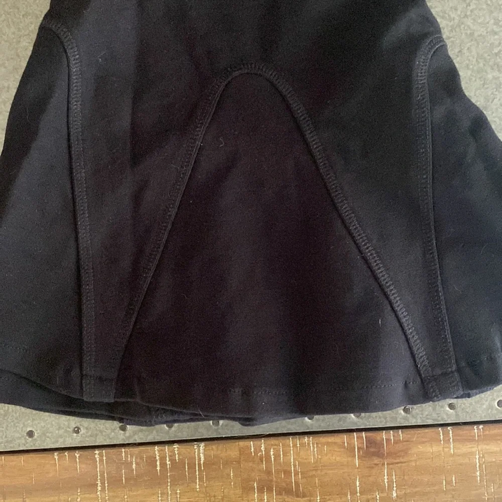 Black mini skirt - Picture 4 of 4